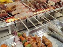 -哈尔滨小酒馆·鲜肉现穿自助烧烤(康新花园店)