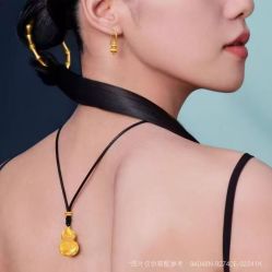 -周生生Chow Sang Sang(先天下店)