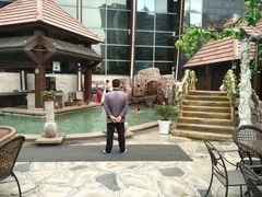 -裕龙汤泉