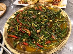 -有红鸡毛店·川菜(建设路店)