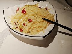 -小凤庭·地道湖北菜武昌鱼·藕汤(38年黄鹤楼店)