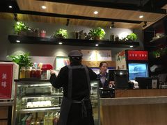 -渝是乎川渝小炒(新世界百货望京店)