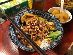 柳州螺蛳粉-粉家柳州螺蛳粉(杨宅路店)