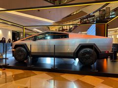 -TESLA 特斯拉(上海太古汇体验店)