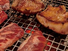 -铭牛烧肉·和牛海鲜自助(高新月牙湖店)