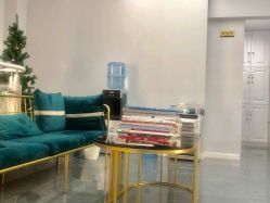 -茶发Salon·烫发染发理发