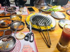 -青瓦炭韩潮烤肉(花园道店)