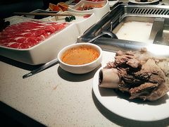 -海底捞火锅鲜切牛肉主题店(长寿路店)