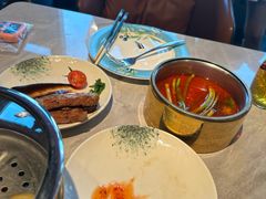 -雍容荟帝王蟹活龙虾展台自助(IFS黑金店)