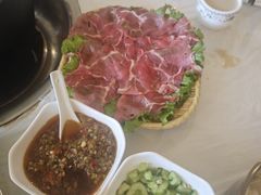 -鲁朗纳麦石锅鸡庄园