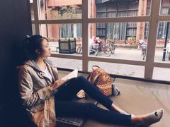 -钟书阁(松江泰晤士小镇店)