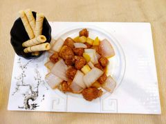 金奖乳香蜜桃淮山咕噜肉-清新鸡沙田乳鸽店(金融店)