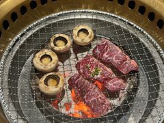 -山川小町·极番烧肉(新地假日广场店)