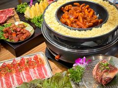 -青瓦餐厅·生鱼片·韩园烤肉(西塔店)