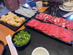 -果松木炭酸菜铜火锅·外婆参鸡汤