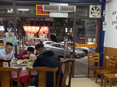 -洪霞餐馆