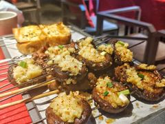 -龙巢盱眙龙虾·牛蛙·烧烤宵夜(八卦岭店)