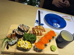 -一米空间·日式料理(逗号立方店)