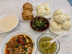 -李与白包子铺(桐梓林店)