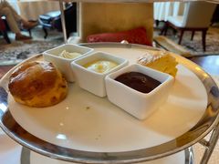 -Salon de Ville浦江汇(上海外滩华尔道夫酒店店)