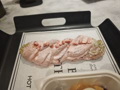 -HOT CRUSH趁热集合·现烤面包(上海环球港店)