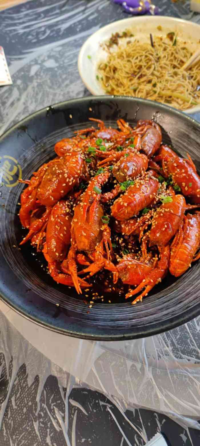肥肥虾庄·金牌油焖大虾(武汉天地店)