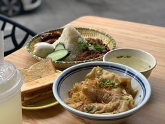 -BOIBOI马来茶餐室(江宁路店)