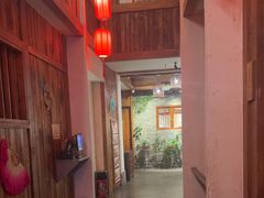 -挂旗柴锅鸡(蚌山区嘉年华店)