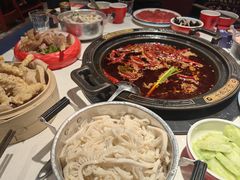 -爱你您·自家鱼塘·活水喷泉鱼火锅(八里店)
