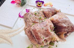 Grilled Beef Slices