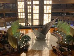 -上海滴水湖皇冠假日酒店