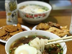 -矮子粉店1985·长沙米粉(湘春路店)