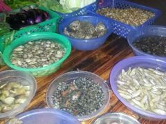 -覃记海鲜美食餐厅