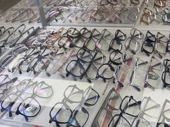 -潘多拉眼镜·蔡司依视路明月(潘家园店)