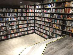 -钟书阁(群光广场店)