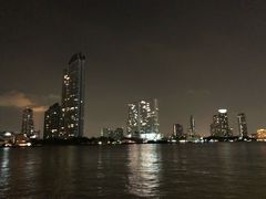 -曼谷湄南河畔华美达广场酒店