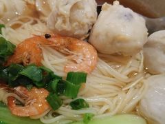 馄饨竹升面-全渔村小海鲜