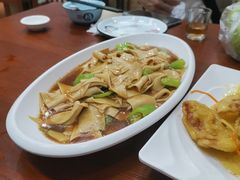 -东北风味思缘食府(对湖路店)