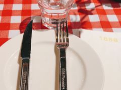 -1886德国汽车餐厅(外滩十六铺码头店)