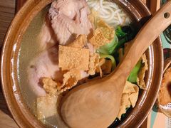 -刀小蛮半只鸡过桥米线(家乐福四元桥店)