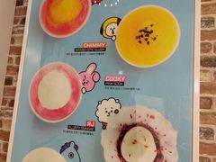 -LINE FRIENDS Garosu-gil Flagship Store