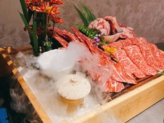 -铭牛烧肉·和牛海鲜自助(高新月牙湖店)