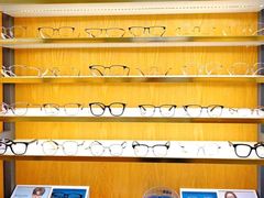 -优医视平价眼镜蔡司依视路折扣工厂店(十里堡店)