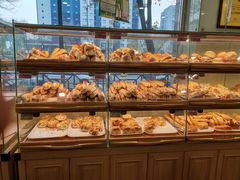面包甜点陈列柜-新侨三宝乐面包店(崇文门店)