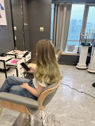 -藤野造型烫发染发