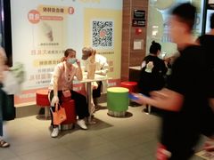 -麦当劳(汉口火车站候车室店)