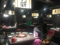 大堂-红九格老火锅(三峡广场店)