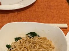 -亚龙湾希尔顿自助餐厅·海鲜·烧烤·沙滩BBQ·现场乐队