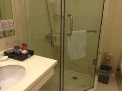 -白玉兰酒店(上海田子坊马当路地铁站店)