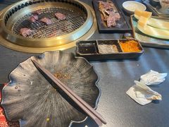 -铭牛烧肉·和牛海鲜自助(高新月牙湖店)